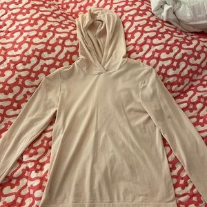 Athleta light pink long sleeve shirt with hoodie